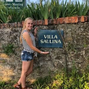 Meet your Posher, Ellie